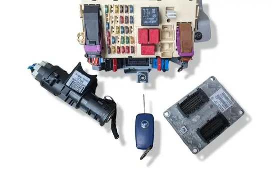 Fiat Stilo Engine ECU kit and lock set 6160105402 55189590