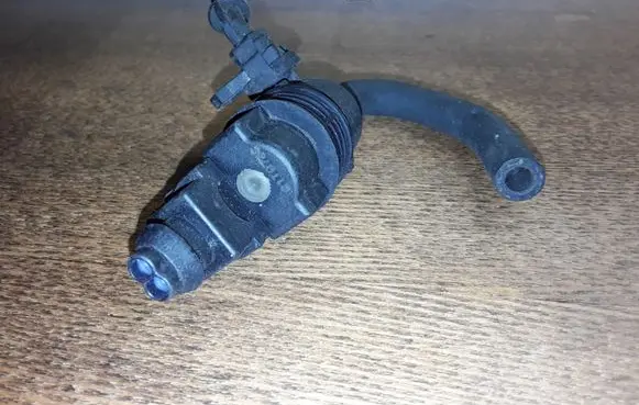 BMW 5 E60 E61 Vacuum valve 1433602