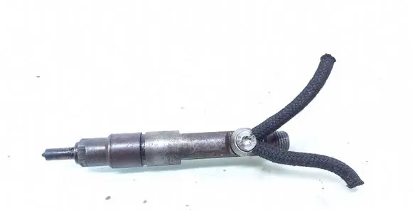 Audi A6 S6 C4 4A Fuel injector 046130201E