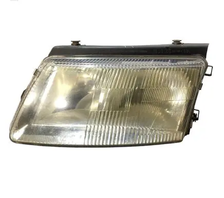 Volkswagen PASSAT B5 Headlight/headlamp
