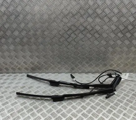 Land Rover Defender Windshield/front glass wiper blade L8B217526DD L8B217526CE