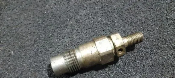 Fuel injector