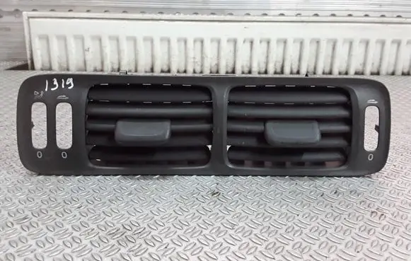 Volvo S70 V70 V70 XC Dash center air vent grill