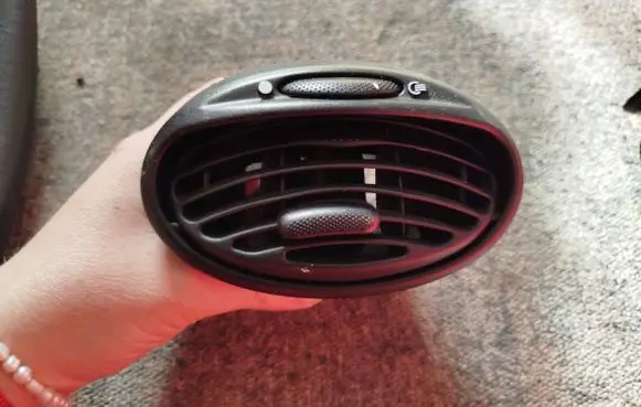 Ford Focus Dash center air vent grill 98AB19893 98AB19893AKK D1B1AR66ZA