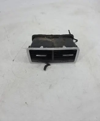 Audi Q7 4L Rear air vent grill 4L0819203K