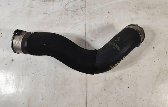 Intercooler hose/pipe