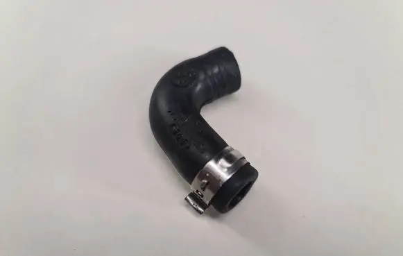 Audi A6 S6 C5 4B Vacuum line/pipe/hose 078133783M