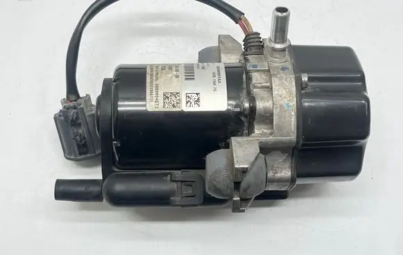 Ram 1500 Vacuum pump 221124899 68588961AA