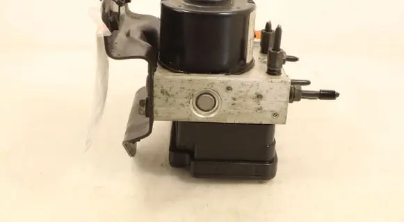 Toyota Yaris ABS Pump 445100D030