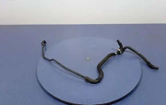 Engine coolant pipe/hose
