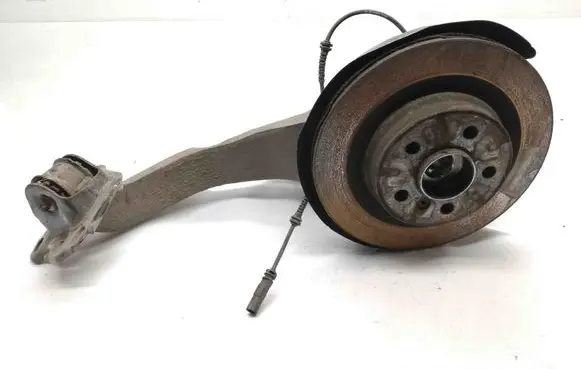 BMW 2 F45 Rear wheel hub