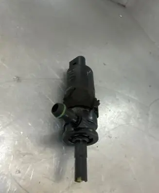 Audi A6 S6 C7 4G Headlight washer pump 3B7955681