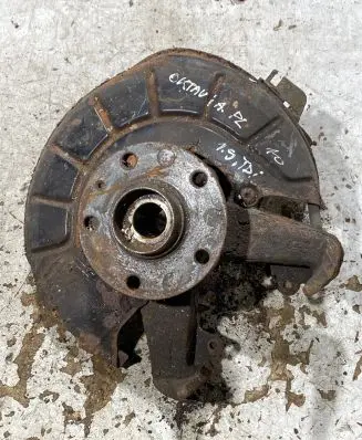 Front wheel hub spindle knuckle