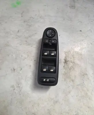 Citroen C4 I Picasso Electric window control switch 96639383ZD