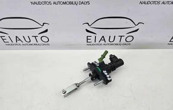 Toyota Auris 150 Clutch master cylinder 3142002051