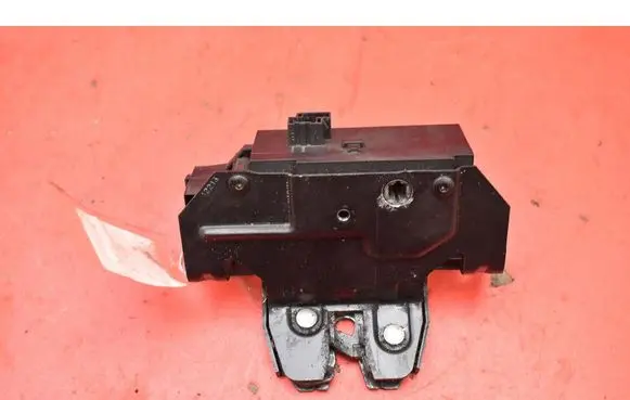 Opel Signum Tailgate/trunk/boot lock/catch/latch 24441401
