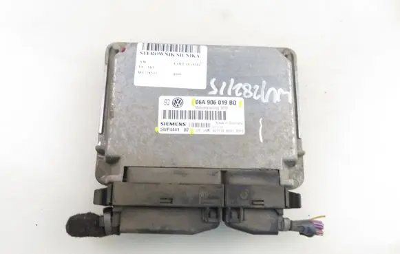 Volkswagen Golf IV Engine control unit/module 5WP4441 06A906019BQ 5WP444102