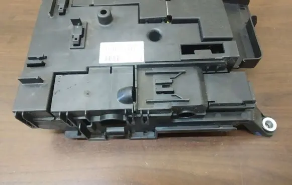Volkswagen Touareg II Fuse module 7P0937548F