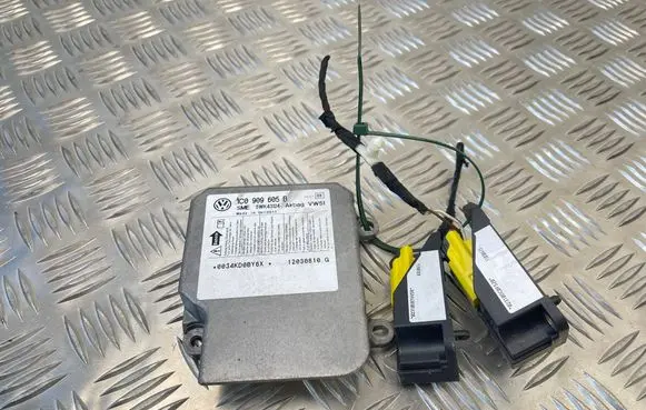 Volkswagen PASSAT B5.5 Airbag control unit/module 1C0909605B 6Q0909606