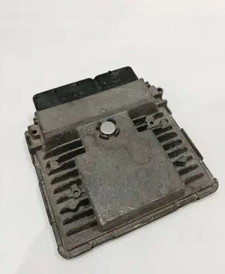 Volkswagen Polo V 6R Engine control unit/module 03F906070JK 5WP44804 03F907309S