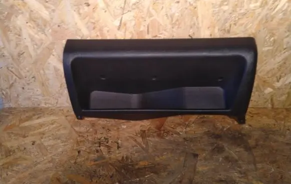 Volkswagen Golf III Dashboard trim 1HM857924A