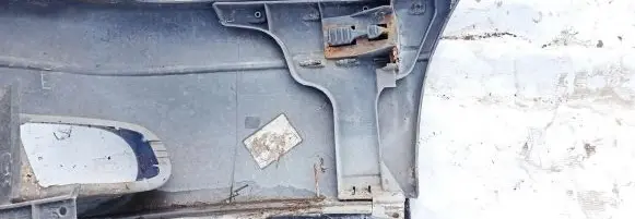 Renault Laguna I Front bumper mounting bracket