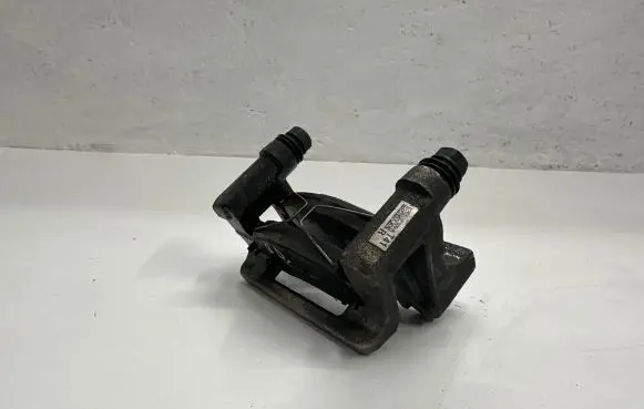KIA Niro Rear brake caliper HM7