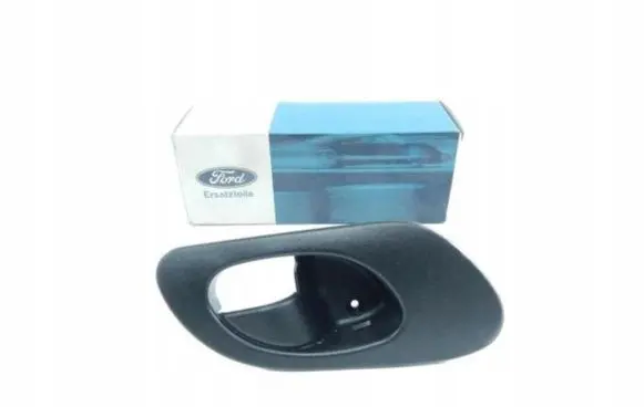 Ford Mondeo Mk III Front door interior handle trim 6828356