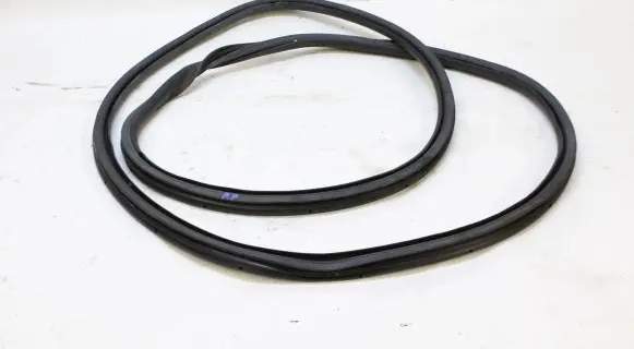 Toyota Proace Rubber seal front door (on door) 