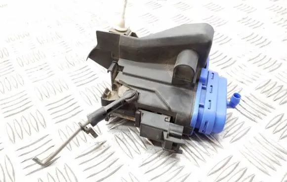 Audi A8 S8 D2 4D Rear door lock 4D0839015D