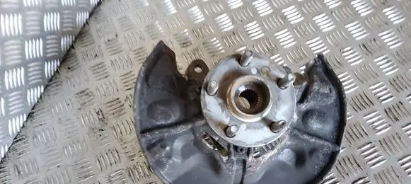 Toyota Avensis T250 Front wheel hub spindle knuckle