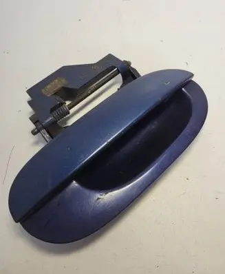 BMW 5 E39 Rear door check strap stopper 5122824566