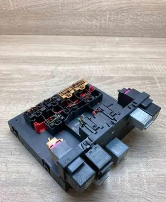Volkswagen PASSAT B6 Comfort/convenience module 3C0937049H