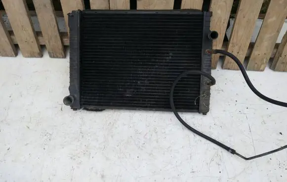 Jaguar XJ SERIE 3 Coolant radiator