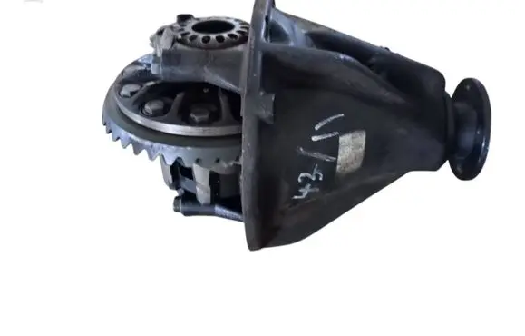 Toyota Land Cruiser (J100) Rear differential 4111060861