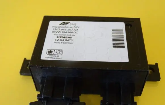 Volkswagen Sharan Immobilizer control unit/module 7M0953257AA 98VW19A366DC 5WK48470
