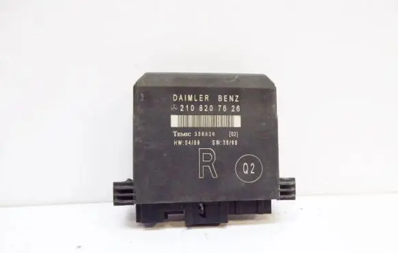 Mercedes-Benz C W202 Door control unit/module 2108207626