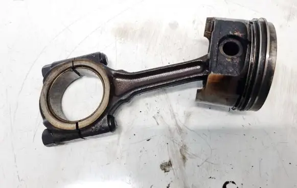 Peugeot 206 Piston with connecting rod