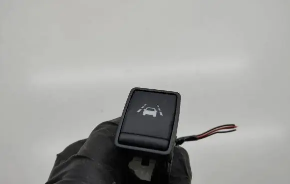 Nissan Qashqai Other switches/knobs/shifts 08349a410157