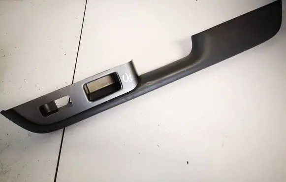 Nissan X-Trail T30 Front door window switch trim 80960eq400