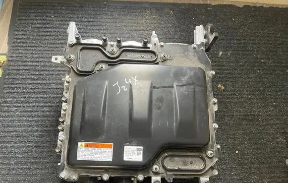 Toyota bZ4X Voltage converter inverter G973042030