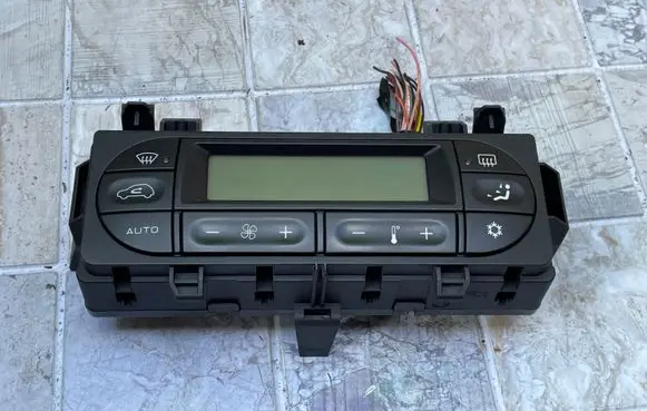 Citroen C3 Climate control unit 96377774XT