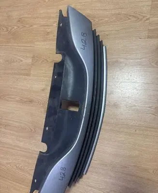 Renault Laguna II Front bumper upper radiator grill 8200012581