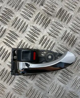 Toyota RAV 4 (XA30) Front door interior handle
