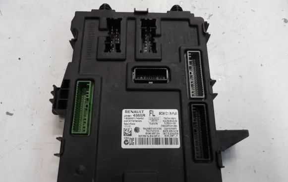 Renault Megane IV Comfort/convenience module 284B14565R A2C3779780400 18099871749451