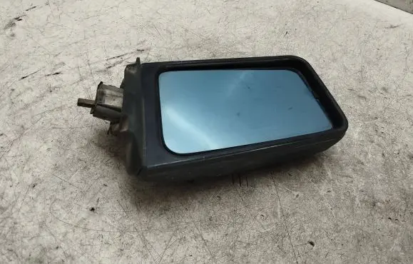 Audi 80 90 B3 Manual wing mirror 117103