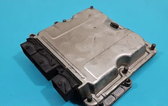 Peugeot 607 Engine control unit/module ECU 0281010880 IMPRK1417360