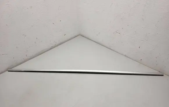 Front door glass trim molding