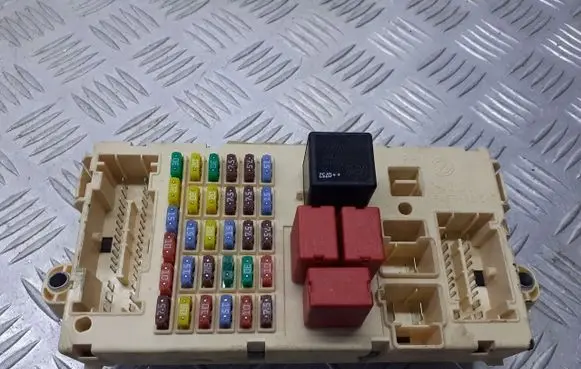 Alfa Romeo 159 Fuse box set 50510079