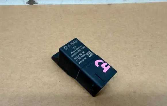 Citroen C4 II Picasso Relay mounting block C4PICMOD2 9803299780